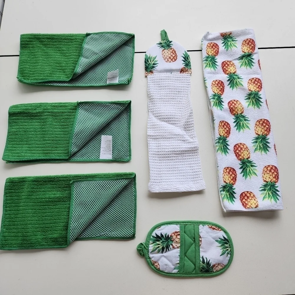 New Kitchen Towel Gift Set Pineapple Design Green & White 7 pc set packaging